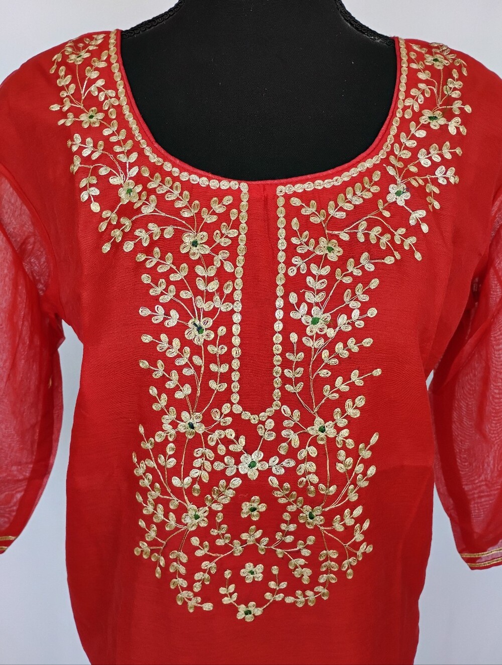 Chanderi silk kurta with gold thread embroidery